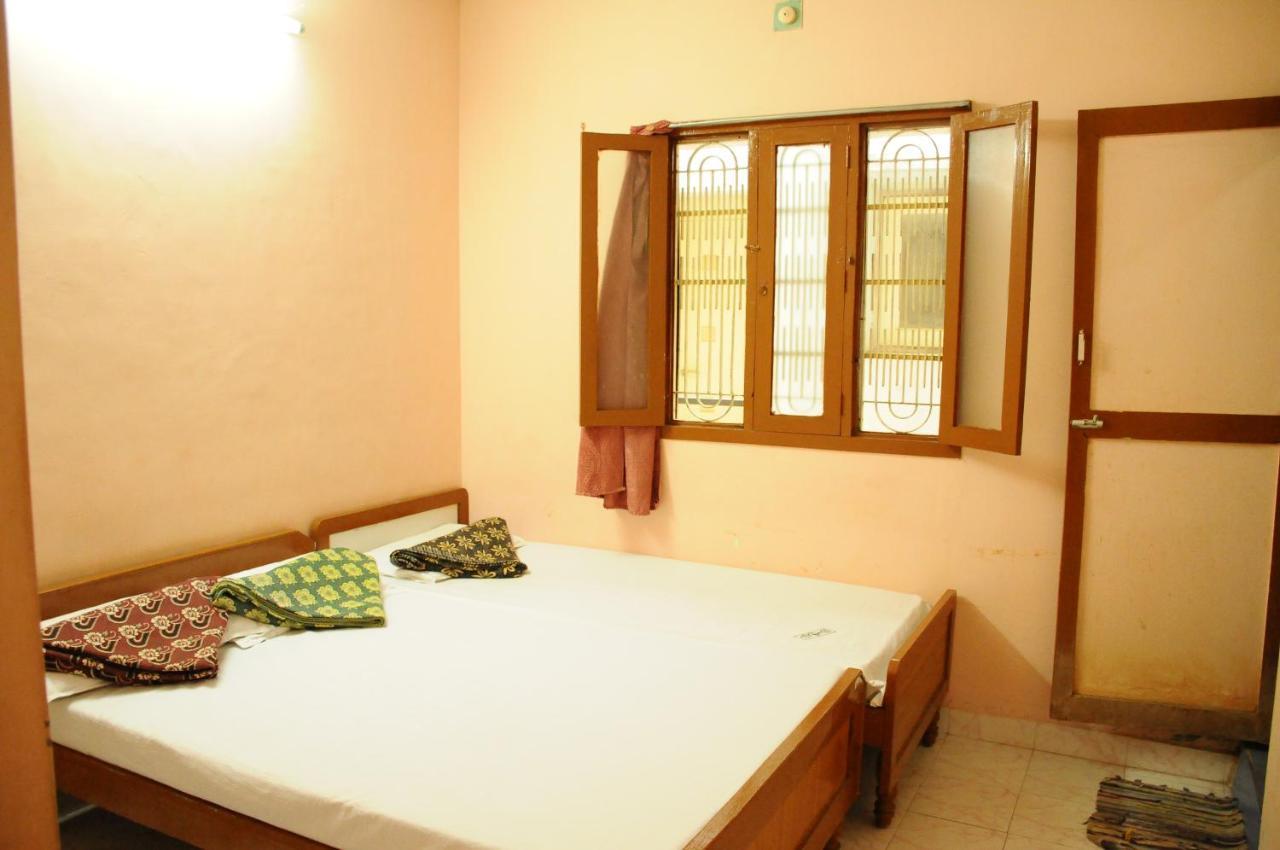 Arunachala Ramana Home Tiruvannamalai Bagian luar foto