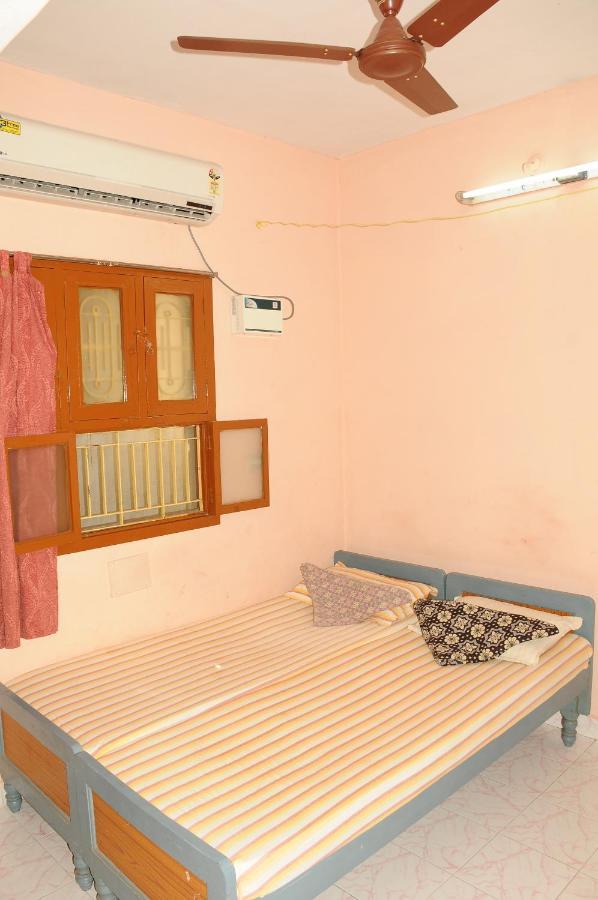 Arunachala Ramana Home Tiruvannamalai Bagian luar foto